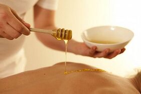 Honigmassage für zervikale Osteochondose